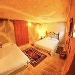 Albergue Monastery Cave Cappadocia Mustafapaşa