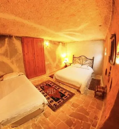 Albergue Monastery Cave Mustafapaşa