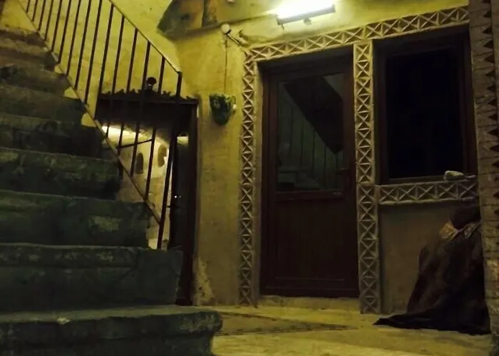 Monastery Cave Cappadocia Hostel *